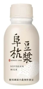 コンビニで販売されている阜杭豆漿の豆乳