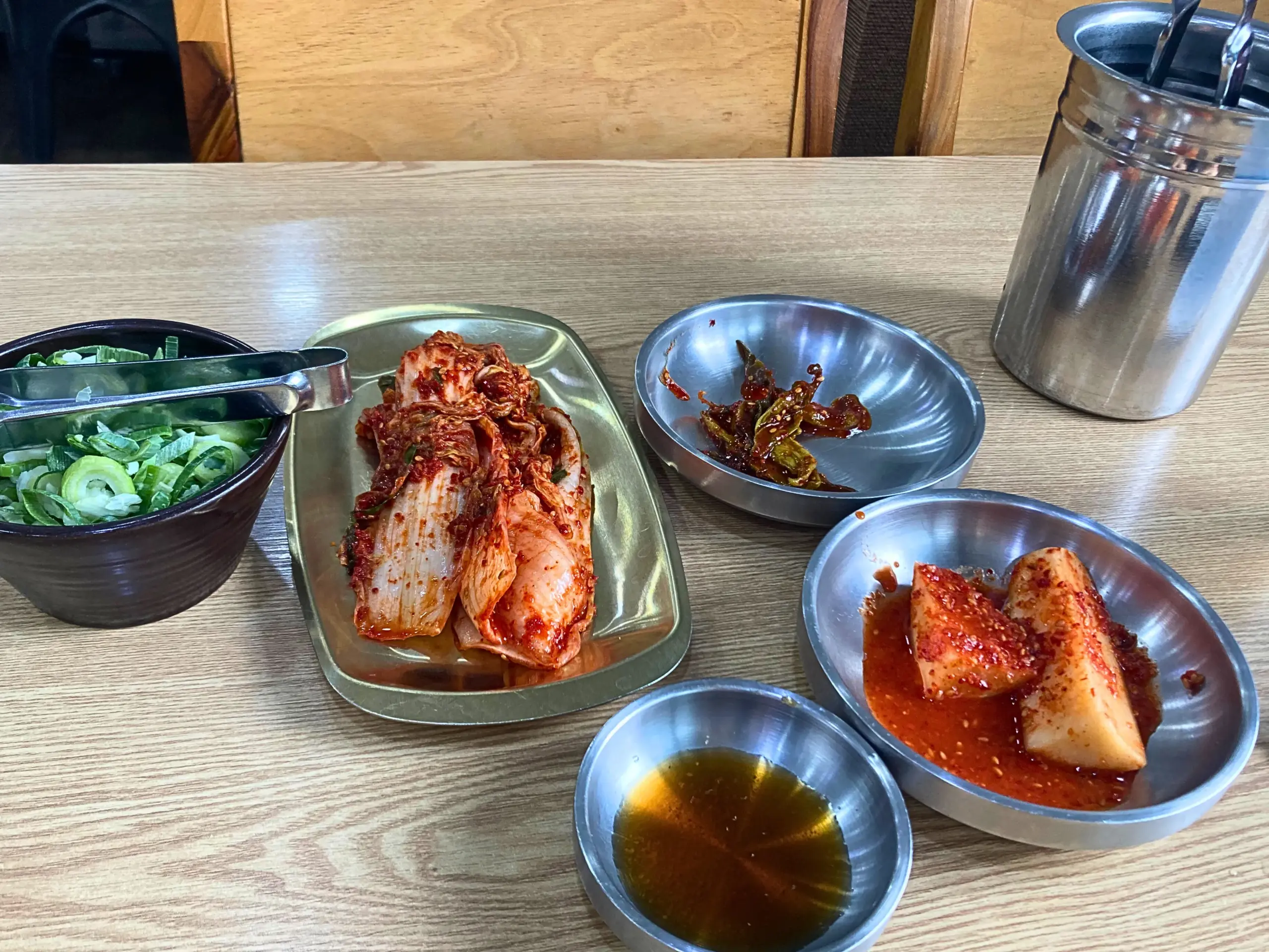 韓国・清州の江村ソルロンタン（강촌설렁탕）のおかず