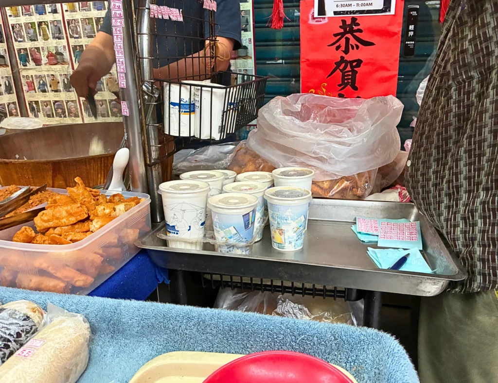 台北・青島飯糰　お会計する場所