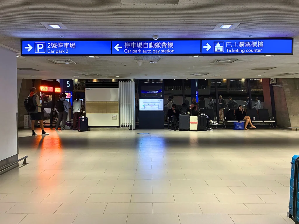 桃園空港　バス乗り場